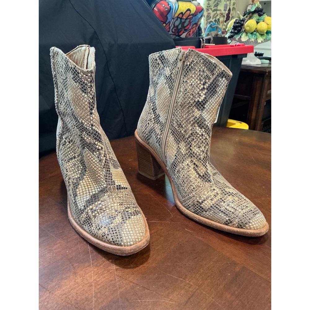 Free People Ankle Boots Barclay Size 38 Snakeskin Embossed Leather Block Heel‎